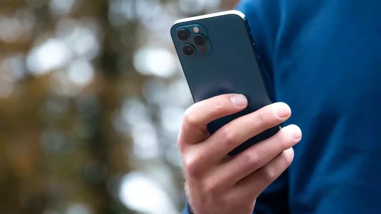 Cách sử dụng Face ID khi đeo khẩu trang