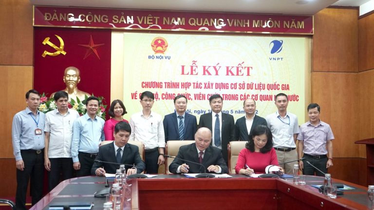 Bộ Nội vụ triển khai xây dựng hệ thống Cơ sở Dữ liệu Quốc Gia về cán bộ, công chức, viên chức