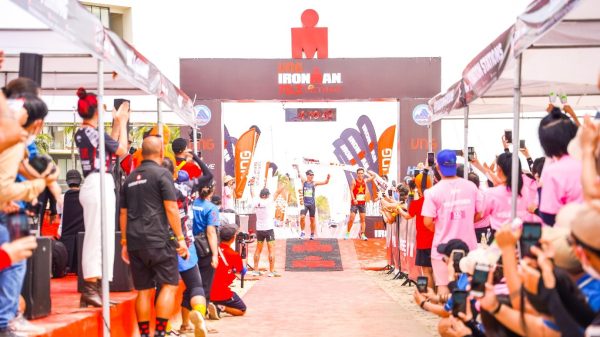 Gần 1500 vận động viên tham gia thi đấu tại VNG IRONMAN 70.3 Việt Nam