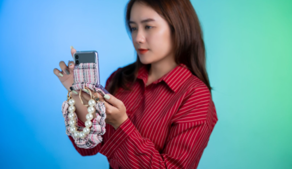 Giá Samsung Galaxy Z Flip3 thấp “chạm đáy” sau gần 1 năm ra mắt