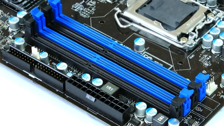 Cách kiểm tra số khe RAM trống trên Windows 11