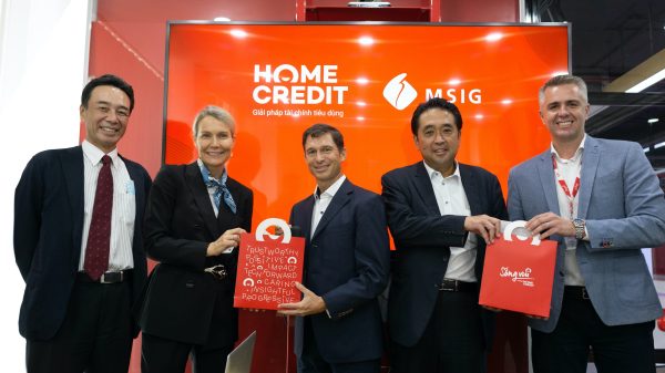Home Credit Việt Nam hợp tác cùng công ty bảo hiểm Nhật Bản