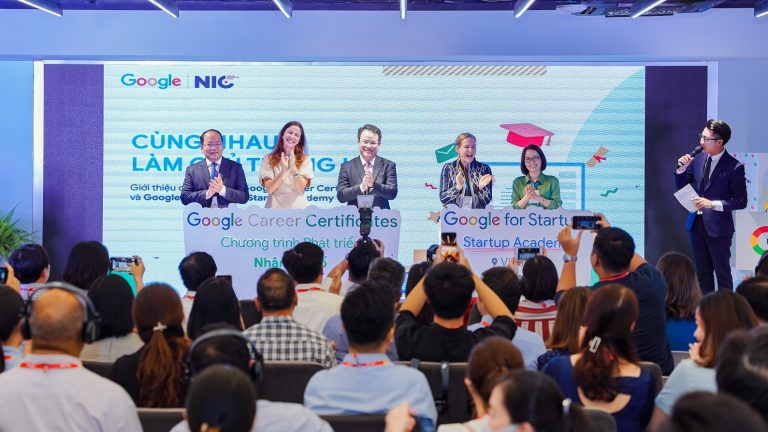 Ra mắt Google Career Certificates và Google for Startups: Startup Academy Vietnam