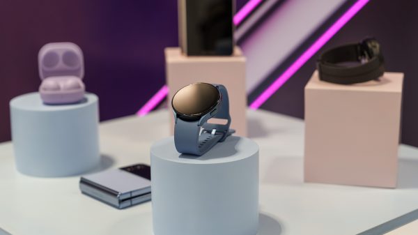 Galaxy Watch5 và Galaxy Watch5 Pro ra mắt, giá từ 6.49 triệu đồng