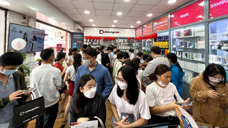 Điện thoại, MacBook giảm chồng giảm hơn 10 triệu đồng duy nhất 2 ngày 17 và 18/9