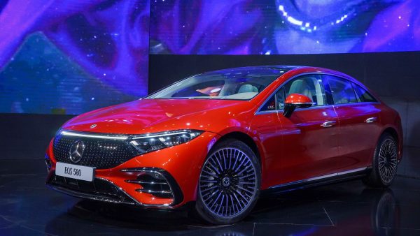EQS chính thức được Mercedes-Benz ra mắt tại Việt Nam