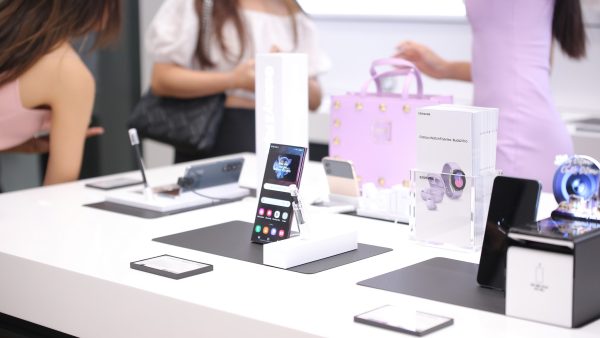 Đồng loạt khai trương 5 cửa hàng, S.Studio by FPT ưu đãi đến 50% cho nhiều sản phẩm Samsung