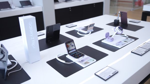 Đồng loạt khai trương 5 cửa hàng, S.Studio by FPT ưu đãi đến 50% cho nhiều sản phẩm Samsung