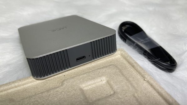 LaCie Mobile Drive mới: Hiệu năng cao, thiết kế sử dụng nhôm và nhựa tái chế