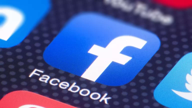 Cách xoá số điện thoại Facebook của bạn do người khác chia sẻ