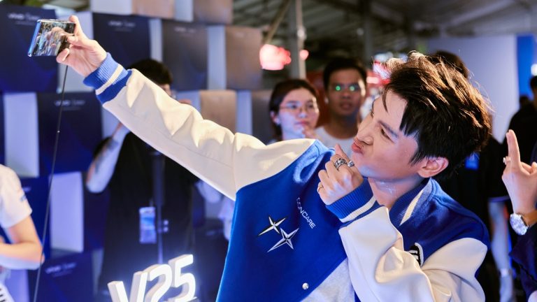 vivo tổ chức sự kiện “Shoot Bật Chất Cool – Cuốn Cùng World Cup” kết nối người yêu công nghệ, hâm mộ bóng đá