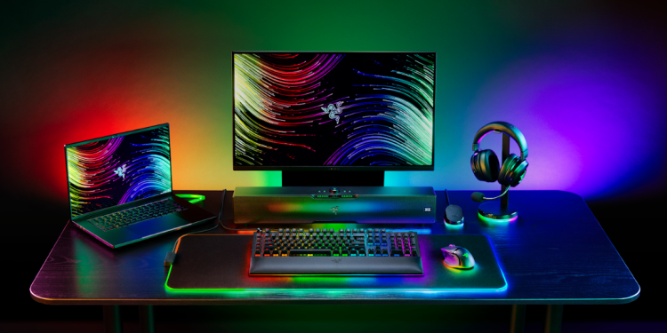 Razer ra mắt bàn phím battlestation Razer BlackWidow V4 Pro