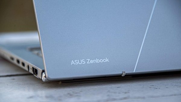 Laptop doanh nhân ASUS Zenbook 14 OLED (UX3402V) có gì hay?