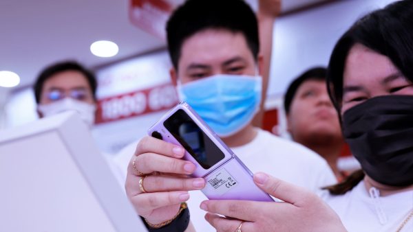 Di Động Việt mở bán sớm OPPO Find N2 Flip kèm ưu đãi 6,5 triệu đồng