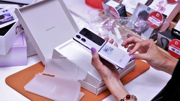 Di Động Việt mở bán sớm OPPO Find N2 Flip kèm ưu đãi 6,5 triệu đồng