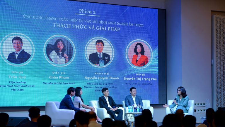 Thúc đẩy thanh toán điện tử, SmartPay tặng 50.000 thiết bị thanh toán SmartBox cho tiểu thương Việt
