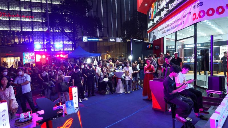 Asus ROG Phone 7 được mở bán sớm tại FPT Shop