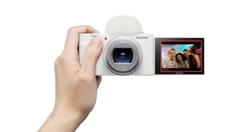 Sony ra mắt máy ảnh Vlog với ống kính zoom siêu rộng ZV-1 II