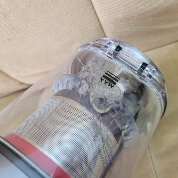 “Nghiện” dọn nhà với Dyson V12s Detect Slim Submarine