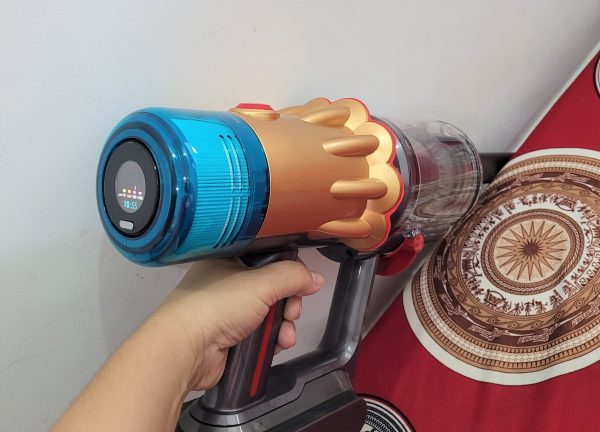“Nghiện” dọn nhà với Dyson V12s Detect Slim Submarine