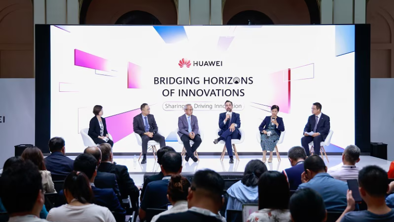 Huawei định phí bản quyền cho các bằng sáng chế, thúc đẩy quyền sở hữu trí tuệ