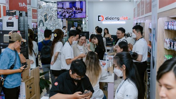 iPhone 15 về thêm hàng, mua iPhone đơn giản hơn thời gian đầu