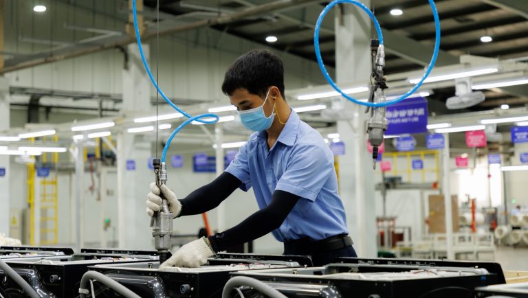 Thăm nhà máy AQUA Việt Nam với dây chuyền sản xuất tiên tiến, cung cấp sản phẩm khơi nguồn cảm hứng sống