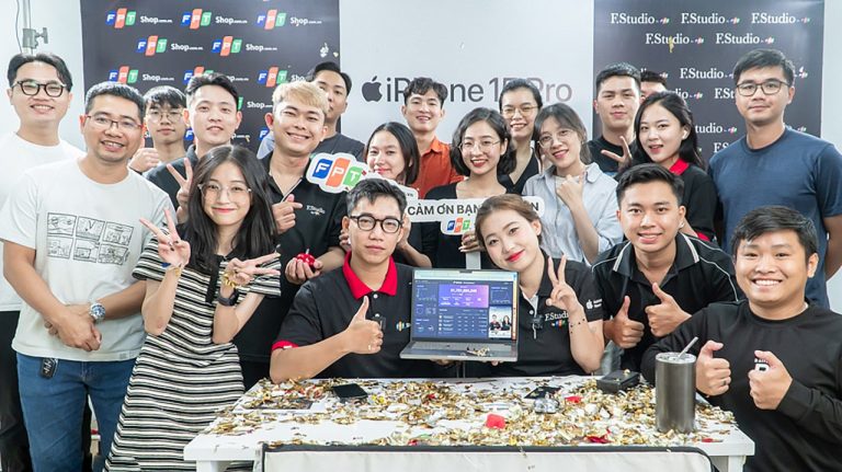 Siêu sale 11/11, FPT Shop tặng ưu đãi đến 50% cho các sản phẩm công nghệ