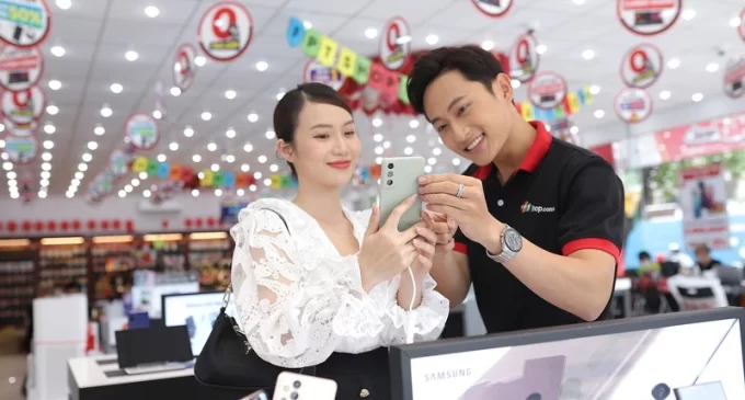 FPT Shop triển khai chương trình sale cuối năm, ưu đãi đến 70% giá