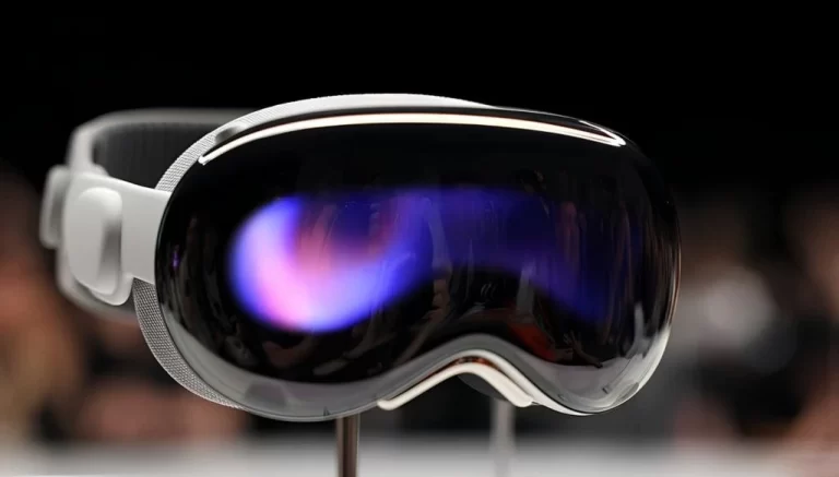 Apple Vision Pro ra mắt tháng 2/2024