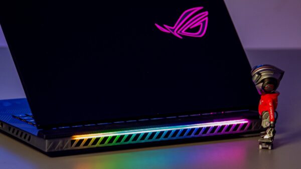 ASUS ROG chính thức mở bán ROG Strix SCAR 18 (2024) trang bị Intel Gen 14-HX Series