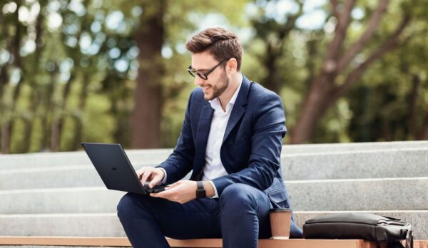 CES 2024: ASUS giới thiệu loạt laptop mới tích hợp AI đầy ấn tượng