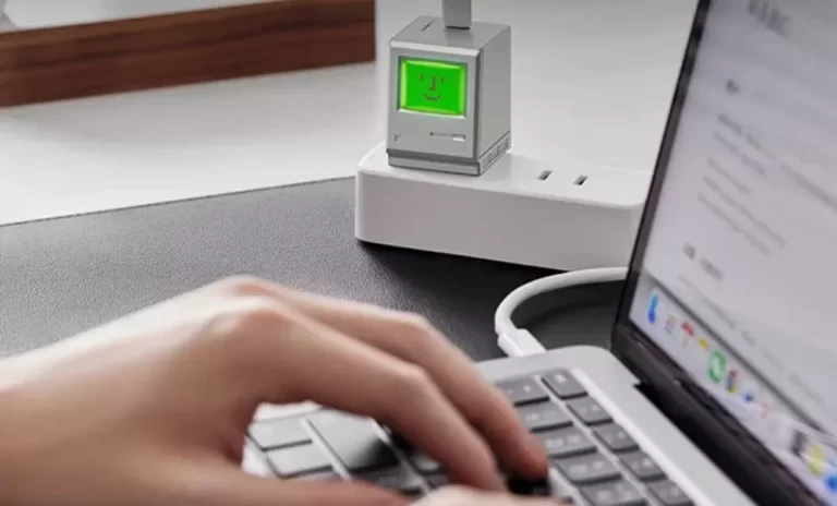 Sharge ra mắt sạc nhanh 35W kiểu máy Mac cổ điển, có màn hình