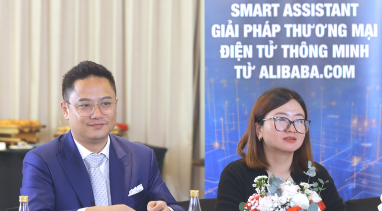 Ra mắt Smart Assistant: Bộ công cụ số thông minh giúp tăng cường hiệu suất xuất khẩu cho SMEs