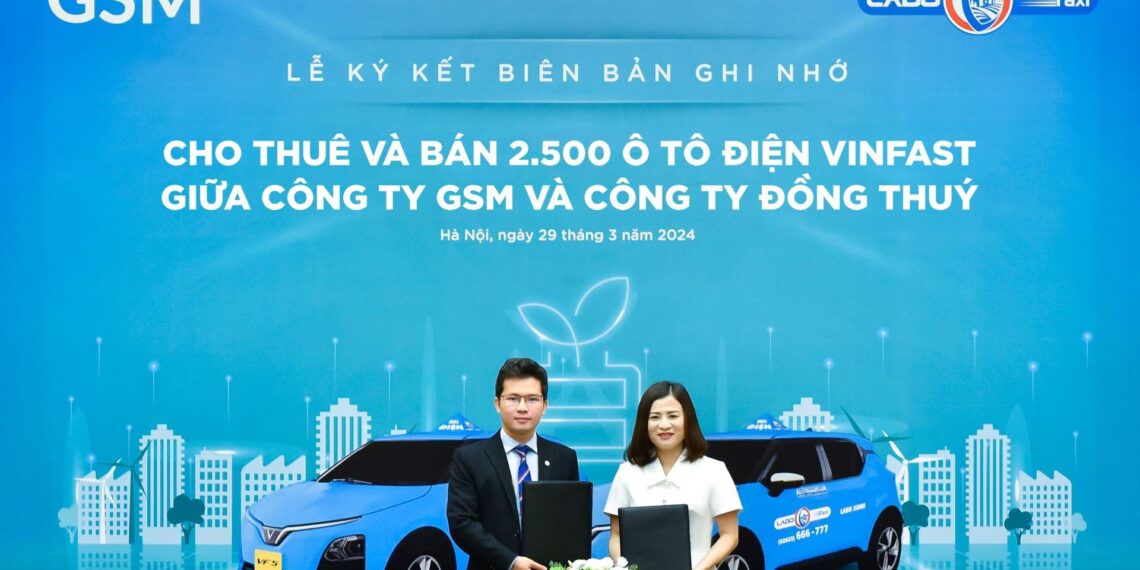Lado taxi ký thỏa thuận mua và thuê 2.500 ô tô điện VinFast từ GSM