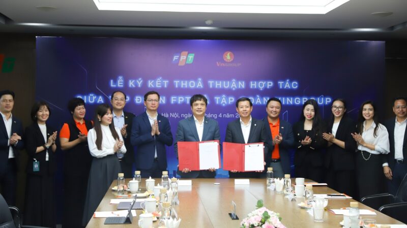Vingroup và FPT ký thỏa thuận hợp tác thúc đẩy chuyển đổi xanh toàn diện