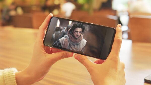 Những lý do để bạn chọn vivo Y100 cho cuộc sống đầy sắc màu