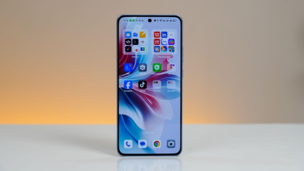 vivo Y100 và OPPO Reno11 F: Đâu là smartphone tầm trung dành cho bạn?