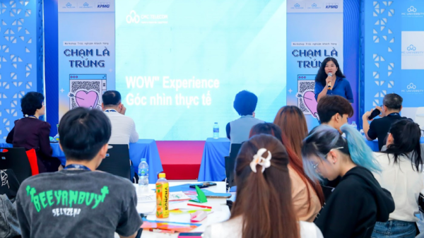 Đại học CMC tổ chức hội thảo “Trải nghiệm khách hàng: Chạm là Trúng”