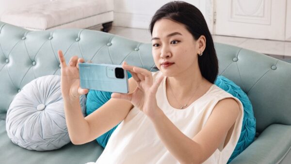 “Nàng thơ” vivo V30 phủ làn sương mai tinh khôi lên đảo ngọc công nghệ