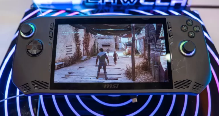 MSI Claw 8 AI+
