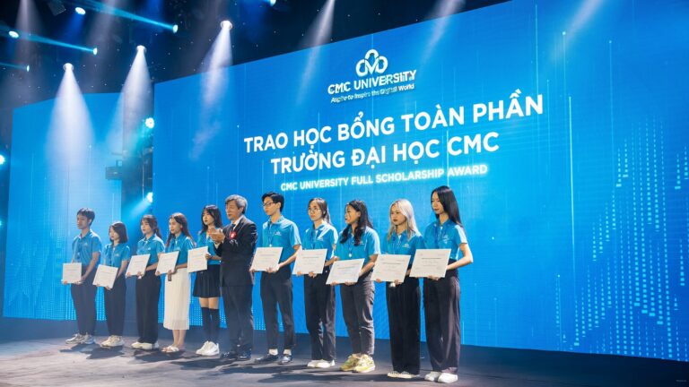 Trường Đại học CMC trao 400 suất học bổng năm 2024
