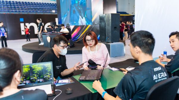 MSI tổ chức sự kiện kỉ niệm 20 năm laptop thu hút đông đảo người tham dự với loạt hoạt động hấp dẫn