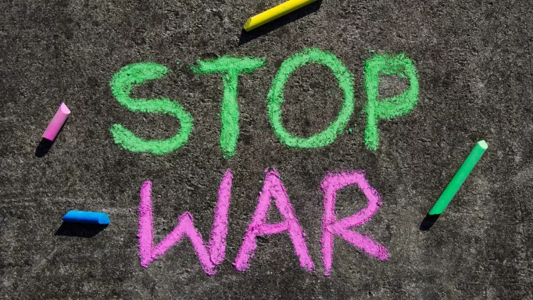 War là gì? Khám phá các khái niệm War phổ biến