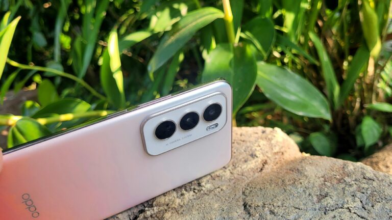 Đánh giá smartphone AI OPPO Reno12 5G