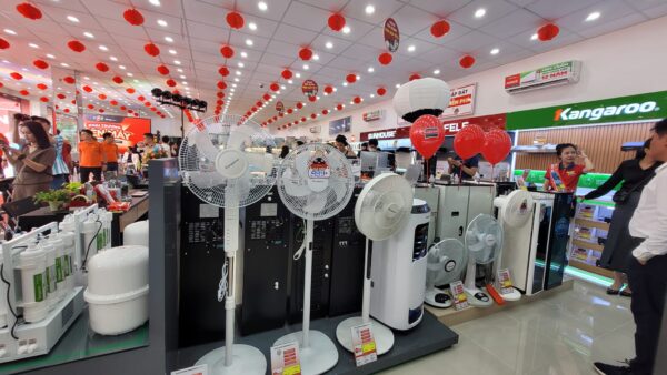 FPT Shop đồng loạt khai trương chuỗi cửa hàng điện máy trên toàn quốc