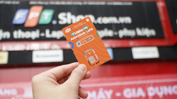 FPT Shop triển khai chiến dịch “Tắt sóng 2G, đổi điện thoại 4G” với chính sách hỗ trợ hấp dẫn