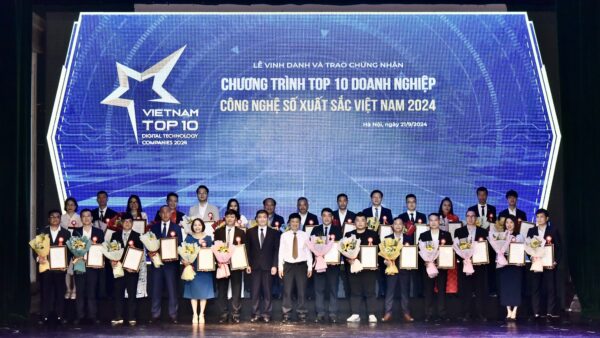 CMC TS tiên phong chuyển đổi số và khẳng định vị thế trong top 10 doanh nghiệp tư vấn 2024
