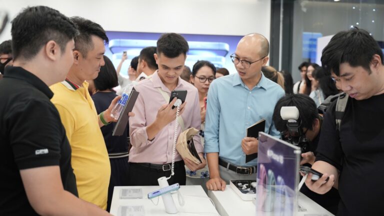 FPT Shop và F.Studio by FPT chính thức mở bán iPhone 16 Series trên toàn quốc