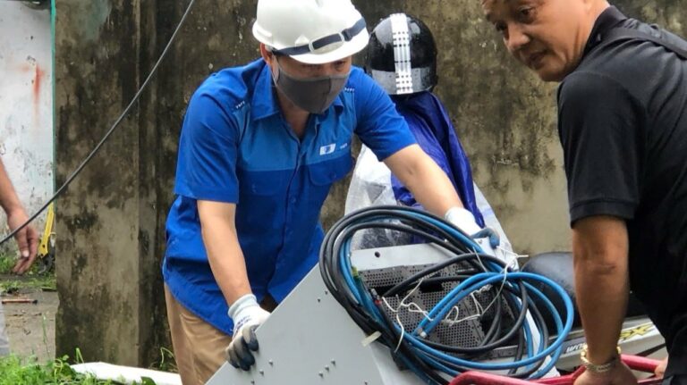 VinaPhone nhanh chóng hỗ trợ người dân các tỉnh chịu ảnh hưởng bão Yagi